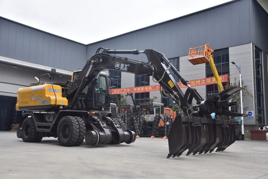 Wheeled type Railroad Excavators